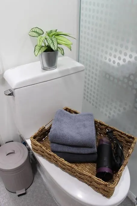 Apartamento 3R+2Baths/ Ewha / Sogang / Near Shinchon & Hongdae Seúl 0*,  Corea del Sur